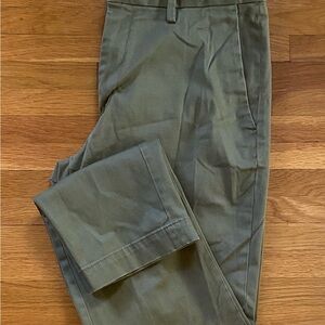Banana Republic Men’s Olive Tapered Fit Pants